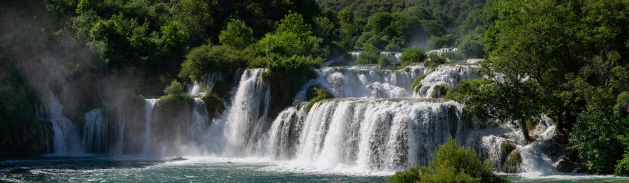 Фотообои водопад в лесу