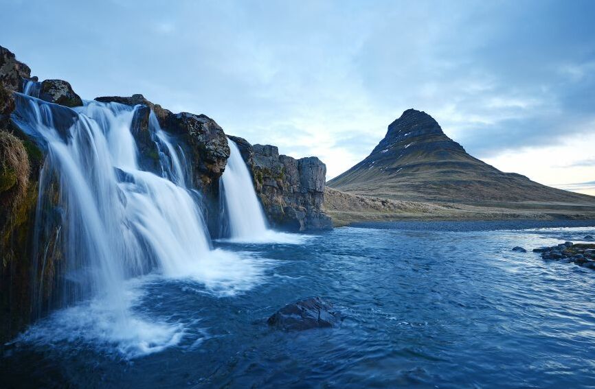Картина на холсте Река Тьорурсау в Исландии, арт hd1168801